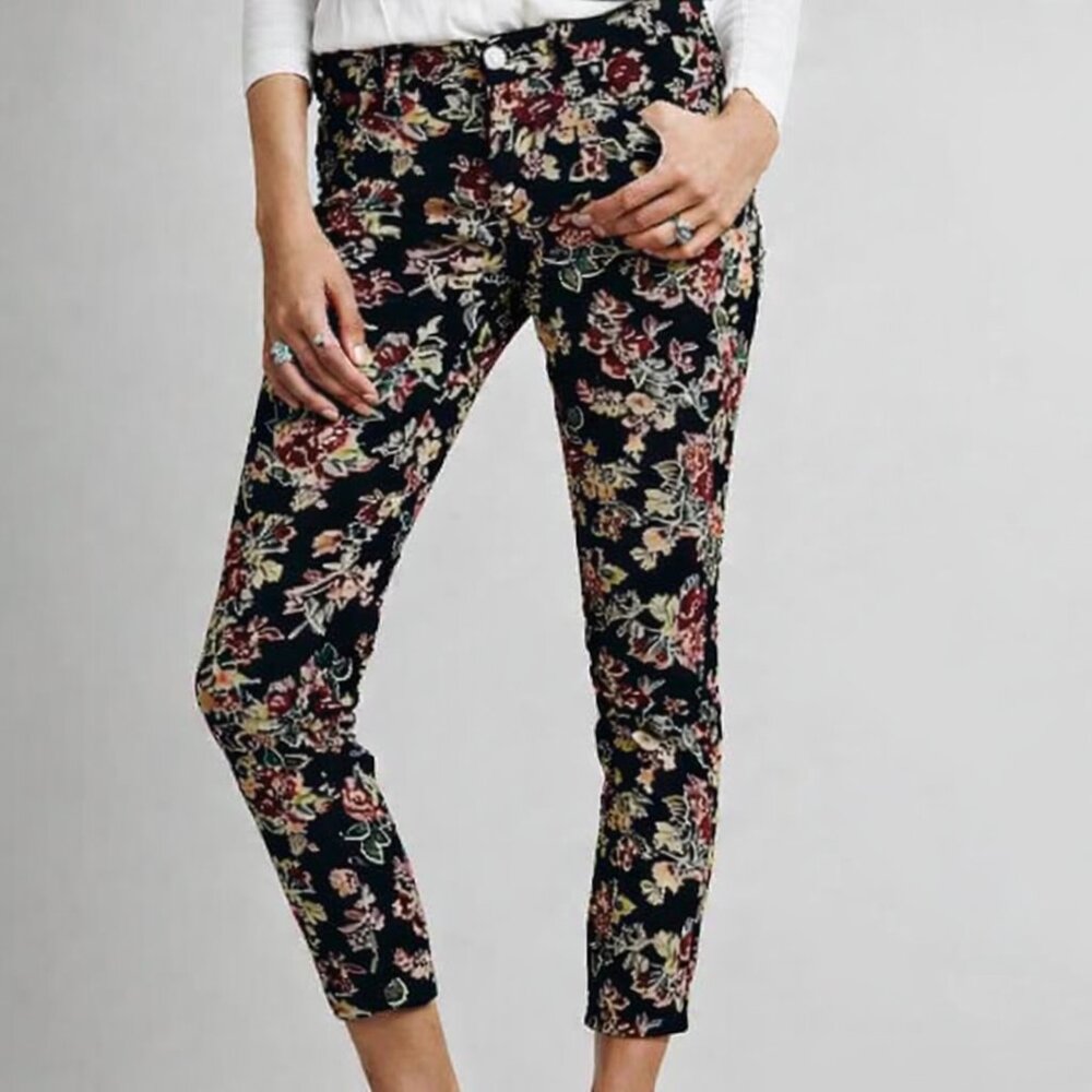 Free People Black Floral Corduroy Skinny Pants 28 Red Rose Ankle Y2K